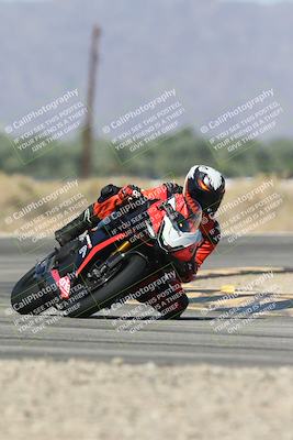 media/Oct-13-2025-Moto Forza (Mon) [[a66d839500]]/3-B Group/Session 3 (Turn 16)/
